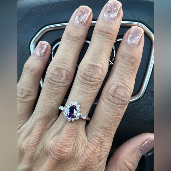 R42. Swarovski Amethyst Crystal Vintage Starbust design Silver Ring, 6.75 - Picture 3 of 9